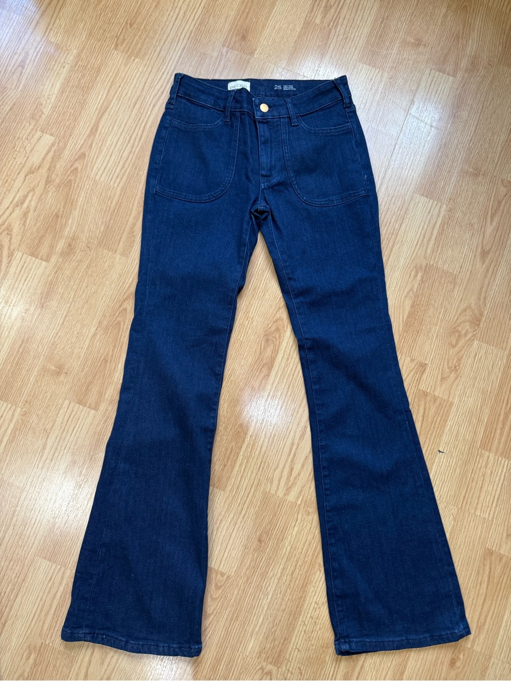 Pilcro The Icon Low-Rise Flare Jeans Dark Wash Size 25 - Picture 4 of 15